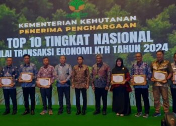 Pemprov. Sulteng Terima Penghargaan Top 5 Tingkat Nasional Dalam Penerimaan Nilai Transaksi Ekonomi dan Kelompok Tani Hutan Tahun 2024
