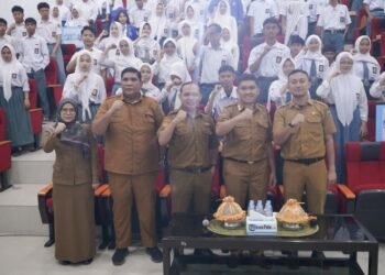 Literasi Digital Road to School, Pelajar Sulteng Diajak Jadi Generasi Cerdas di Ruang Siber.