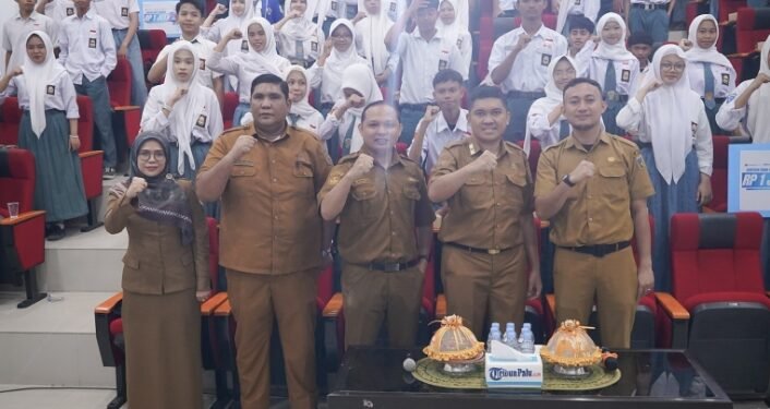 Literasi Digital Road to School, Pelajar Sulteng Diajak Jadi Generasi Cerdas di Ruang Siber.